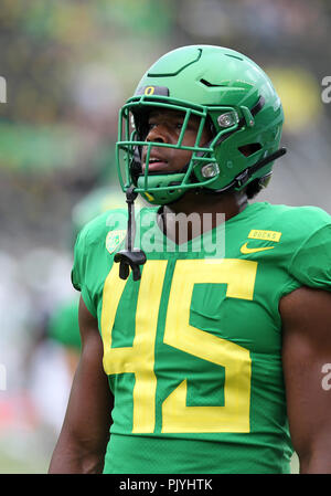 Oregon USA. 8 Sep, 2018. Oregon Ducks defensive lineman Cumberlander Gus (45) durante il NCAA Football gioco tra il Portland State Vikings e il Oregon Ducks a Autzen Stadium, Eugene, o. Larry C. Lawson/CSM/Alamy Live News Foto Stock