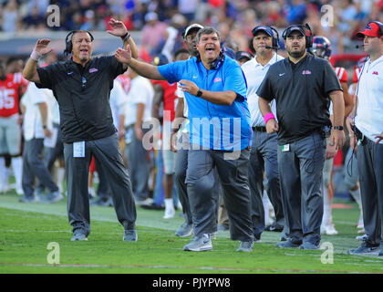 Oxford, MS, STATI UNITI D'AMERICA. 08 Sep, 2018. Ole Miss ribelli Head Coach, Matt Luca durante il NCAA di gioco a Vaught- Hemingway Stadium di Oxford, MS. Ole Miss sconfitto SIU, 76-41. Kevin Langley/CSM/Alamy Live News Foto Stock