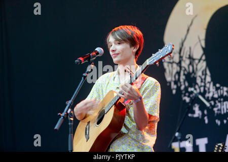 Leon Tilbrook eseguendo sulla fase 2 al OnBlackheath Music Festival, Lewisham, Londra Foto Stock