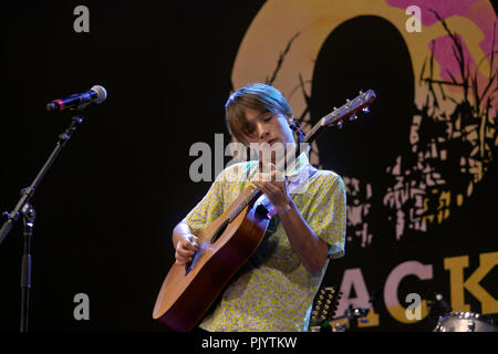 Leon Tilbrook eseguendo sulla fase 2 al OnBlackheath Music Festival, Lewisham, Londra Foto Stock