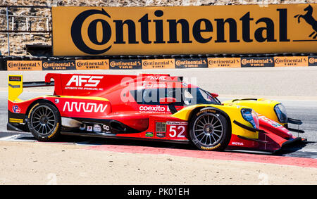 Monterey, CA, Stati Uniti d'America. 09Sep, 2018. A.# 52 Drivers Gustavo Yacaman/Sebastion Saavedro battaglia per la settima posizione in giro 4 durante l'Americano è pneumatico 250 gara per l'IMSA Weathertech auto sportive campionato a Weathertech Raceway Laguna Seca Monterey, CA Thurman James/CSM/Alamy Live News Foto Stock
