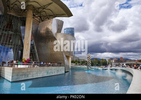 BILBAO, Spagna, CIRCA NEL MESE DI AGOSTO 2018, il Guggenheim Foto Stock