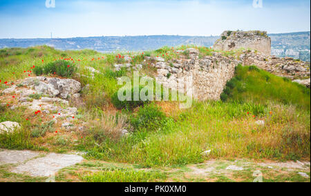 Rovinato fortezza antica Calamita in Inkerman, Crimea Foto Stock