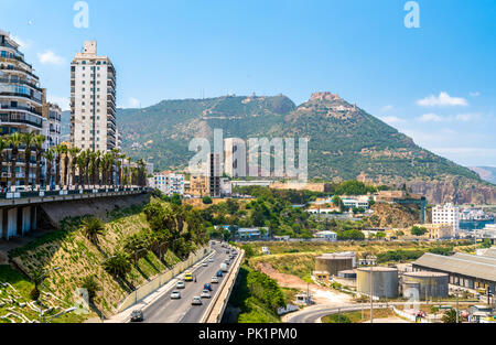 Viale Lungomare in Oran, una delle principali città algerine Foto Stock