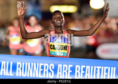 Praga, Repubblica Ceca. 08 Sep, 2018. Caroline Chepkoech Kipkirui (Kenya) vince durante la Birell Grand Prix Praga 2018, la gara su strada, a Praga, nella Repubblica Ceca il 8 settembre 2018. Credito: Vit Simanek/CTK foto/Alamy Live News Foto Stock