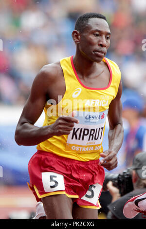 Ostrava, Repubblica Ceca. 8 Sep, 2018. Runner Conseslus Kipruto (Team Africa; Kenya) compete durante la IAAF Continental Cup Ostrava 2018, a Ostrava, Repubblica Ceca, sabato, 8 settembre 2018. Credito: Petr Sznapka/CTK foto/Alamy Live News Foto Stock