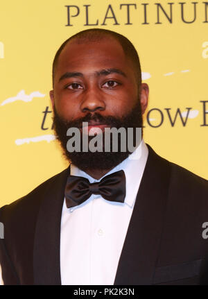 Brooklyn, NY, STATI UNITI D'AMERICA. Decimo Sep, 2018. Darrelle Revis alla sfera gialla al Brooklyn Museum di New York il 10 settembre 2018. Credito: Diego Corredor/media/punzone Alamy Live News Foto Stock