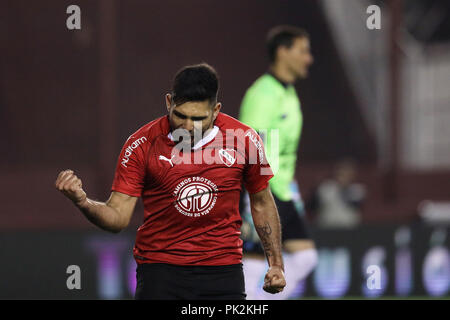 Buenos Aires, Argentina. 10 Settembre, 2018. Silvio Ramos (independiente) festeggia il suo gol contro il marrone in Buenos Aires, Argentina. Credito: Canon2260 la/Alamy Live News Foto Stock