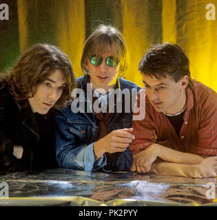 Parlare Parlare (l-r): Lee Harris, Mark Hollis, Paul Webb nel novembre 1984 a Dortmund. | Utilizzo di tutto il mondo Foto Stock