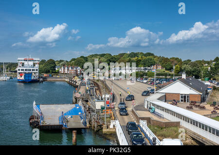 Lymington marina e dal terminal dei traghetti in Hampshire Foto Stock