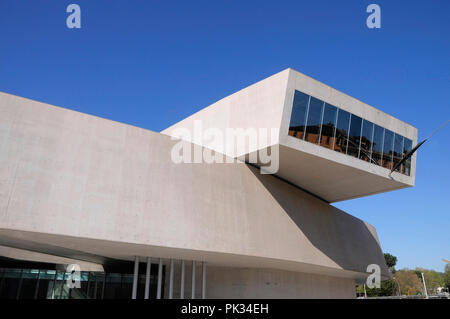 Italia Lazio Roma, MAXXI, sporgenza gallery & vista esterna. Foto Stock