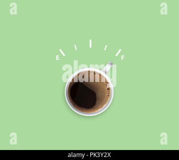 Hot caffè americano con misuratore di avviso, energia piena Foto Stock