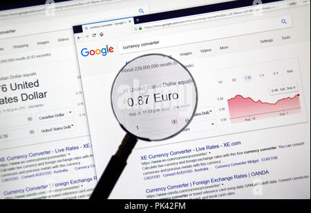 MONTREAL, Canada - 8 Settembre 2018: Google Convertitore di Valuta pagina con usd eur coppia. Google Convertitore di valuta è un modo semplice per conoscere excha stranieri Foto Stock