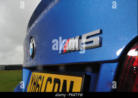 2012 BMW M5 F10 forma di sesta generazione tedesco super berlina Foto Stock