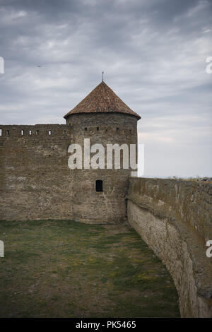 Inattaccabile di mura difensive e towerh della fortezza Akkerman (White Rock fortezza) Foto Stock