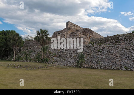 Le rovine della città maya di Kabah, Yucatan, Messico Foto Stock