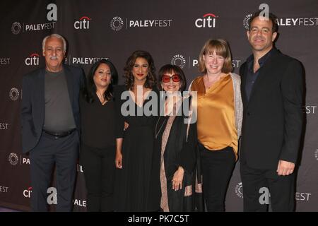 Beverly Hills, CA. Decimo Sep, 2018. Brian George, Aseem Batra, Madhur Jaffrey, Sarayu blu, Julie Anne Robinson, Paul Adelstein presso gli arrivi per la XII PaleyFest annuale Fall anteprime TV - NBC, Paley Centre for Media, Beverly Hills, CA, 10 settembre 2018. Credito: Priscilla concedere/Everett raccolta/Alamy Live News Foto Stock