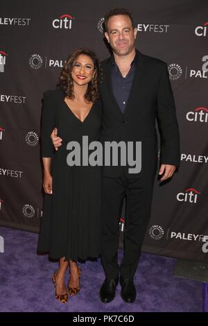 Beverly Hills, CA. Decimo Sep, 2018. Sarayu blu, Paul Adelstein presso gli arrivi per la XII PaleyFest annuale Fall anteprime TV - NBC, Paley Centre for Media, Beverly Hills, CA, 10 settembre 2018. Credito: Priscilla concedere/Everett raccolta/Alamy Live News Foto Stock