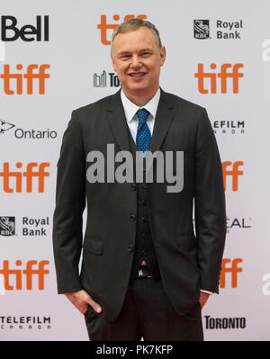 Toronto, Canada. Undicesimo Sep, 2018. Direttore Wash Westmoreland pone per le foto prima della Canadian premiere del film 'Colette' del Princess Of Wales Theatre durante il 2018 Toronto International Film Festival di Toronto, Canada, Sett. 11, 2018. Credito: Zou Zheng/Xinhua/Alamy Live News Foto Stock