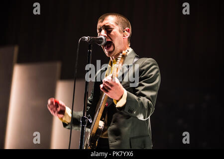 Arctic Monkeys effettuando al London 02 Arena il 9 settembre 2018 Foto Stock