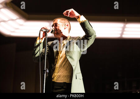 Arctic Monkeys effettuando al London 02 Arena il 9 settembre 2018 Foto Stock