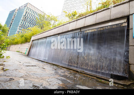 Fiume Cheonggyecheon a Seul Foto Stock