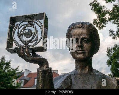 Monumento a Maria Skłodowska Curie, Città Nuova, Varsavia, Polonia Foto Stock