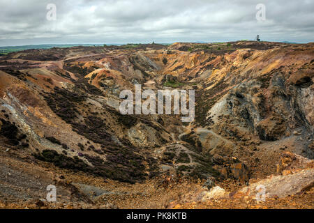 Parys montagna miniera di rame nei pressi di Amlwch sull'isola di Anglesey, Galles del Nord, Regno Unito Foto Stock