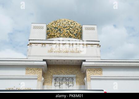 Palazzo secessionista, Vienna, Austria, (1897), 2015. Artista: Alan John Ainsworth. Foto Stock