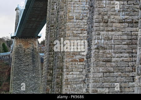 Sospensione di Menai Bridge Anglesey, Galles del Nord, Regno Unito Foto Stock