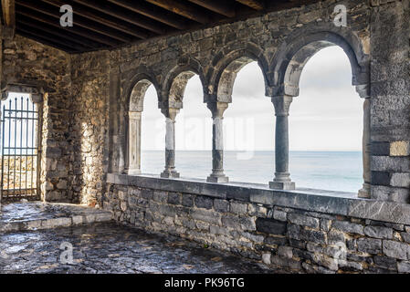 La loggia di San Pietro, Portovenere e le Cinque Terre, Liguria, Italia Foto Stock