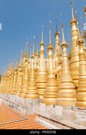 Shwe Inn Thein Paya, Inthein, Lago Inle, Myanmar Foto Stock