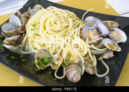Delitious cibo italiano pasta & vongole Foto Stock
