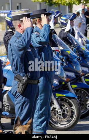 Gendarmeria francese frequentare ufficiale cerimonia militare, Sathonay-Camp, Francia Foto Stock