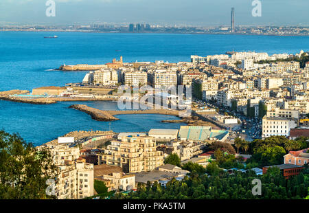 Vista aerea di Algeri, la capitale dell'Algeria Foto Stock