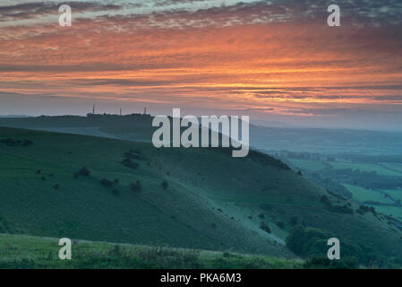 Tramonto al Colle Truleigh da Devil's Dike. Sussex, England, Regno Unito Foto Stock