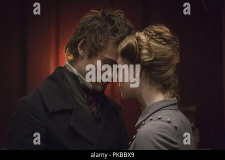 Mary Shelley Anno : 2017 USA / UK Direttore : Haifaa Al-Mansour Douglas Booth, Elle Fanning Foto Stock