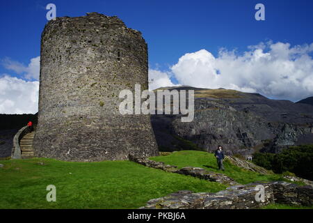 Dolbadarn Castle, vicino a Llanberis e Padarn Lake. Immagine presa Ottobre 2016. Foto Stock