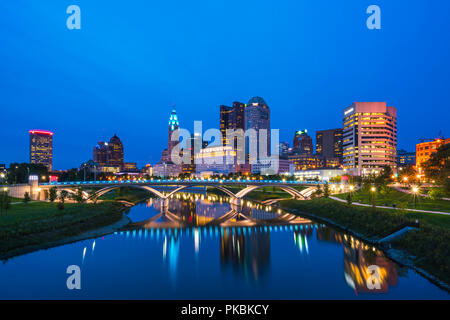 Columbus, Ohio, Stati Uniti d'America. 9-11-17: bella columbus skyline notturno Foto Stock