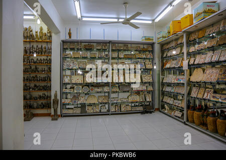 Una fabbrica di alabastro e il negozio in Egitto, Africa Foto Stock