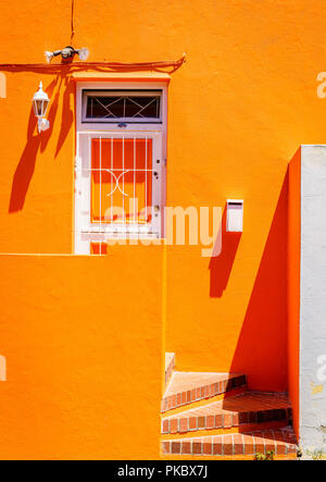 La facciata della casa dettagli in Bo-Kaap zona di Cape Town, Sud Africa Foto Stock