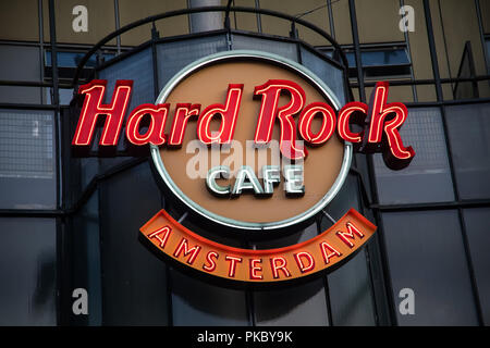 Amsterdam, Paesi Bassi - 7 Luglio 2018: facciata del Hard Rock Cafe Amsterdam con il famoso logo Foto Stock