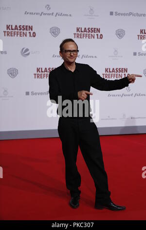 Berlino, Germania. Settembre 11,2018. Milano Peschel frequentare la premiere del film 'Klassentreffen 1.0 - Die unglaubliche Reise der Silberruecken' in corrispondenza del CineStar su Settembre 11, 2018 a Berlino, Germania è una commedia di Til Schweiger. Contenuto: Trenta anni fa, Nils (Samuel Finzi, Andreas (Milano) Peschel e Thomas (Til Schweiger) si è laureato dalla High School, ora le tre anni quaranta sono invitati ad una riunione di classe. Credito: SAO colpito/Alamy Live News Foto Stock
