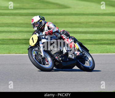 John McGuinness, Glen inglese, Manx Norton, Barry Sheene Memorial Trophy, Goodwood 2018, settembre 2018, il circuito da corsa, Classic, concorrenza, Foto Stock