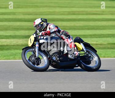 John McGuinness, Glen inglese, Manx Norton, Barry Sheene Memorial Trophy, Goodwood 2018, settembre 2018, il circuito da corsa, Classic, concorrenza, Foto Stock