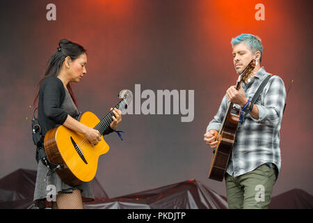 Rodrigo y Gabriela effettuando in corrispondenza di Skookum Music Festival di Stanley Park a Vancouver, BC il 7 settembre 2018 Foto Stock