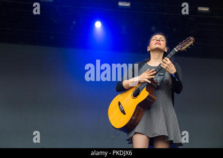 Rodrigo y Gabriela effettuando in corrispondenza di Skookum Music Festival di Stanley Park a Vancouver, BC il 7 settembre 2018 Foto Stock