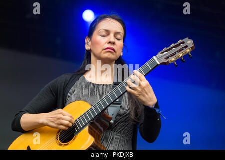 Rodrigo y Gabriela effettuando in corrispondenza di Skookum Music Festival di Stanley Park a Vancouver, BC il 7 settembre 2018 Foto Stock