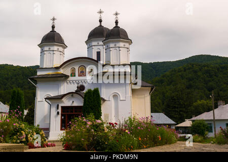 Maneciu, Romania - Agosto 15, 2018: bella immagine di Suzana Monastero Maneciu, Prahova, Romania. Foto Stock