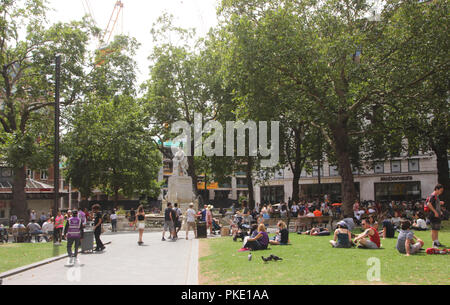 Leicester Square Gardens LONDRA summer 2018 Foto Stock